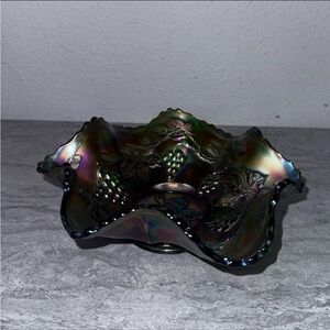 Vintage Fenton Amethyst Iridescent Carnival Glass Ruffled Bowl